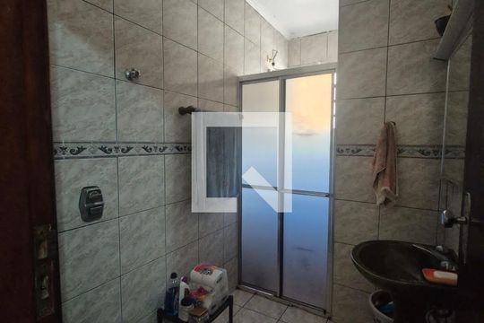 Banheiro de casa à venda com 3 quartos, 159m² em Vila Constança, São Paulo
