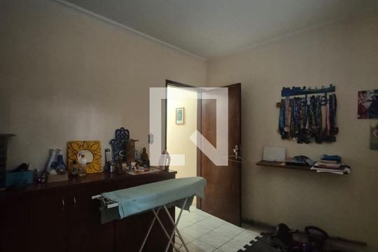 Quarto de casa à venda com 3 quartos, 159m² em Vila Constança, São Paulo