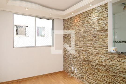 Sala de apartamento para alugar com 2 quartos, 45m² em Vila Raquel, São Paulo