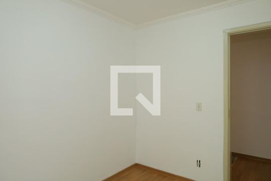 Quarto 1 de apartamento para alugar com 2 quartos, 45m² em Vila Raquel, São Paulo