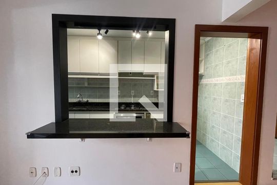 Sala de apartamento à venda com 1 quarto, 60m² em Vila Rosa, Novo Hamburgo