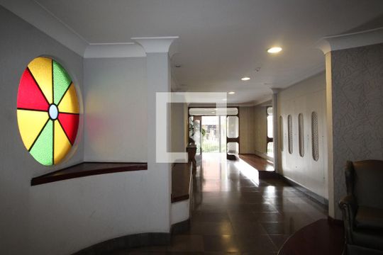 Hall social de apartamento à venda com 3 quartos, 110m² em Rio Branco, Porto Alegre
