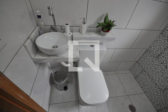 Banheiro de casa à venda com 2 quartos, 120m² em Parque Edu Chaves, São Paulo