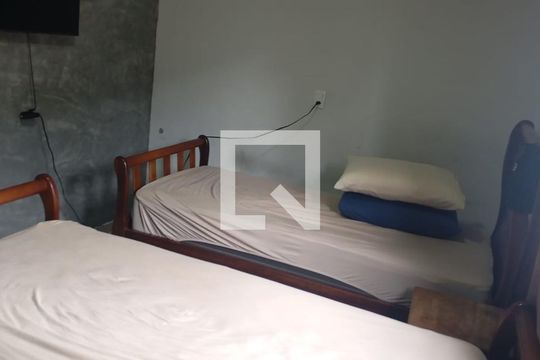 Casa à venda com 4 quartos, 100m² em Artur Alvim, São Paulo