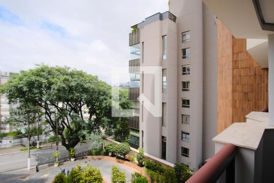 Varanda de apartamento para alugar com 1 quarto, 40m² em Higienópolis, São Paulo