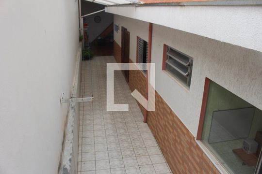 Quintal de casa à venda com 3 quartos, 200m² em Oswaldo Cruz, São Caetano do Sul