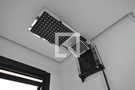 Banheiro de kitnet/studio à venda com 1 quarto, 30m² em Vila Gustavo, São Paulo