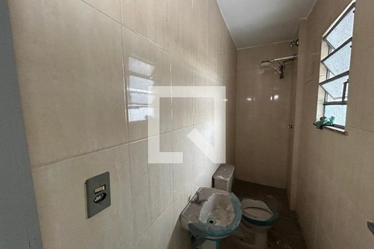 Banheiro de apartamento para alugar com 1 quarto, 140m² em Pilares, Rio de Janeiro