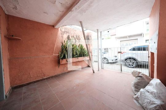 Garagem de casa para alugar com 3 quartos, 200m² em Jardim Maringa, São Paulo