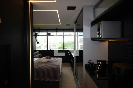 Kitnet de kitnet/studio para alugar com 0 quarto, 26m² em Três Figueiras, Porto Alegre