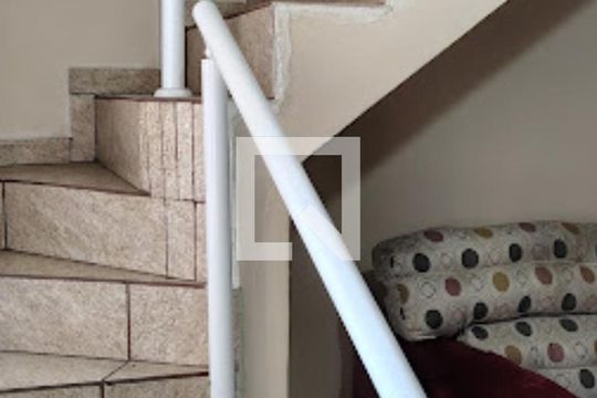 Sala de casa à venda com 4 quartos, 147m² em Jardim Alzira Franco, Santo André