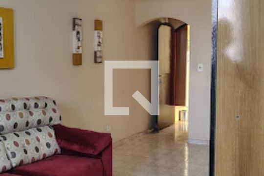 Sala de casa à venda com 4 quartos, 147m² em Jardim Alzira Franco, Santo André