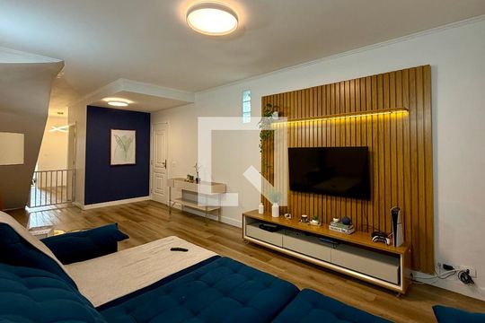 Casa à venda com 2 quartos, 170m² em Jardim Ester Yolanda, São Paulo