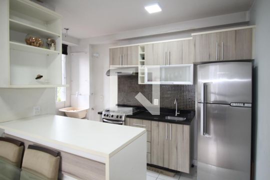Cozinha de apartamento à venda com 2 quartos, 44m² em Morro Santana, Porto Alegre