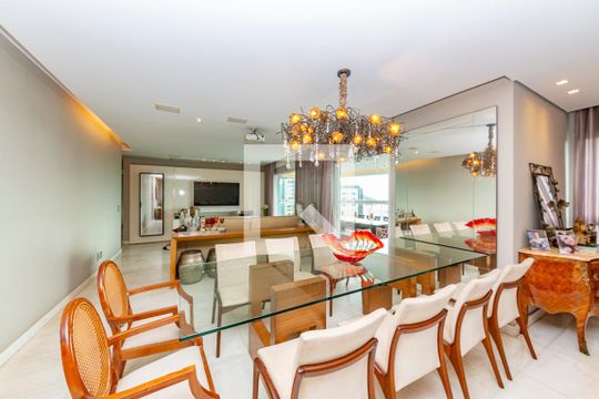 Sala de apartamento à venda com 4 quartos, 216m² em Belvedere, Belo Horizonte