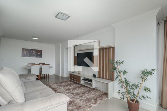 Sala de apartamento para alugar com 2 quartos, 90m² em Cristo Redentor, Porto Alegre