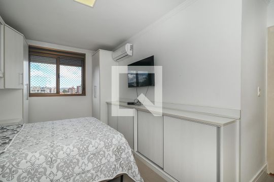 Quarto Suíte de apartamento para alugar com 2 quartos, 90m² em Cristo Redentor, Porto Alegre