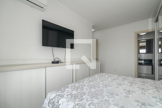Quarto Suíte de apartamento para alugar com 2 quartos, 90m² em Cristo Redentor, Porto Alegre
