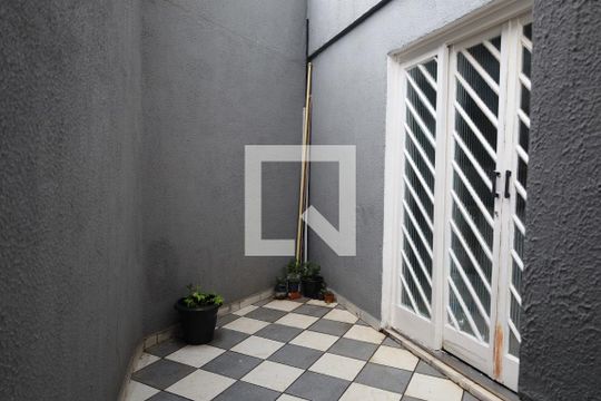 Casa para alugar com 3 quartos, 120m² em Vila Constancia, São Paulo