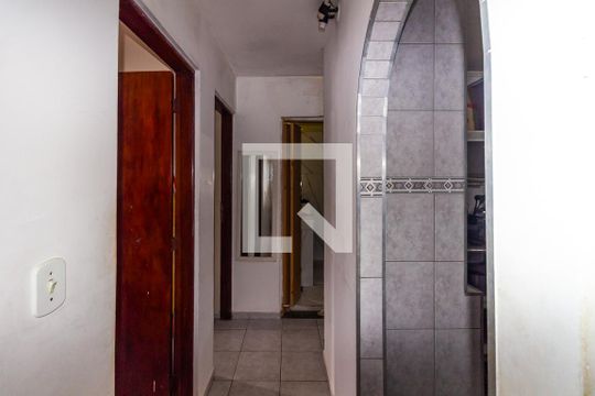 Corredor dos Quartos de apartamento à venda com 2 quartos, 65m² em Fazenda da Juta, São Paulo