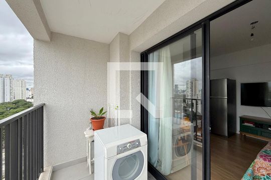 Sacada de kitnet/studio para alugar com 0 quarto, 23m² em Santo Amaro, São Paulo