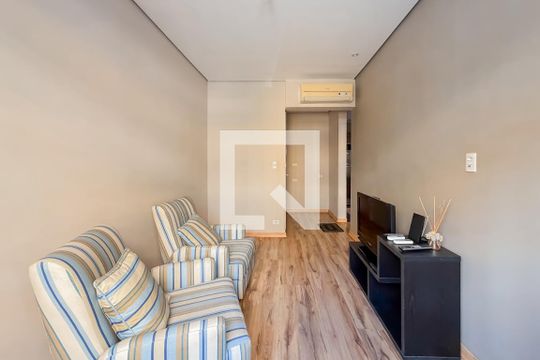 Sala de apartamento para alugar com 1 quarto, 58m² em Cambuci, São Paulo