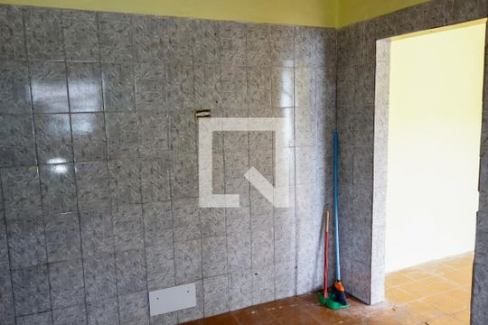 Cozinha de casa para alugar com 1 quarto, 40m² em Helena Maria, Osasco