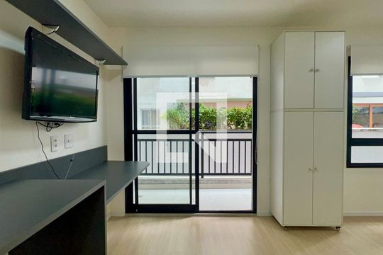 Studio de kitnet/studio para alugar com 1 quarto, 28m² em Pinheiros, São Paulo