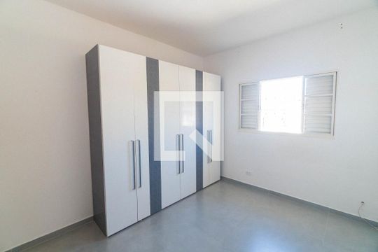 Quarto 2 de casa para alugar com 2 quartos, 160m² em Jabaquara, São Paulo