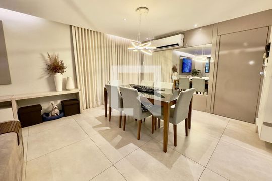 Casa à venda com 4 quartos, 490m² em Nova Cachoeirinha, Belo Horizonte