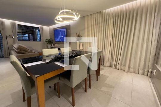 Casa à venda com 4 quartos, 490m² em Nova Cachoeirinha, Belo Horizonte