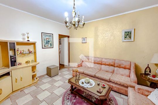 Sala de casa à venda com 4 quartos, 245m² em Cidade Mãe do Céu, São Paulo