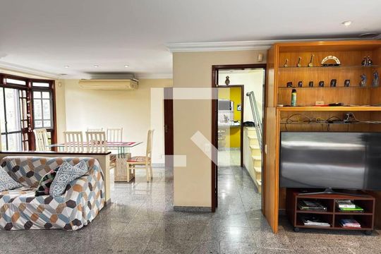 Casa à venda com 5 quartos, 431m² em Barra da Tijuca, Rio de Janeiro