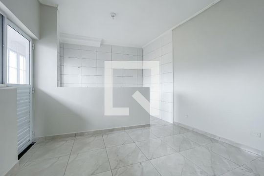 Sala de casa para alugar com 2 quartos, 65m² em Ayrosa, Osasco