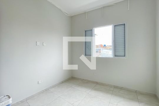 Quarto 2 de casa para alugar com 2 quartos, 65m² em Ayrosa, Osasco
