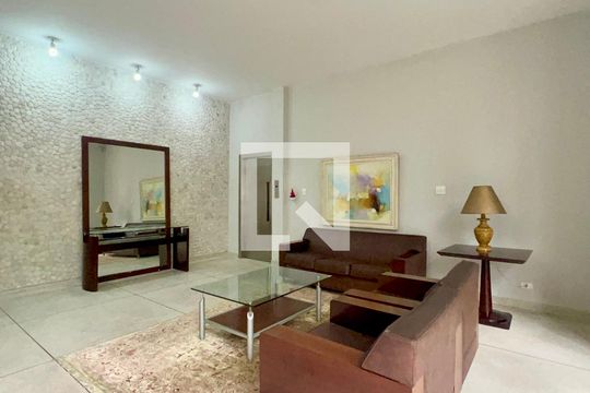 Hall de entrada de apartamento para alugar com 3 quartos, 130m² em Paraíso, São Paulo