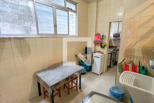 Apartamento para alugar com 3 quartos, 118m² em Santo Antônio, Belo Horizonte