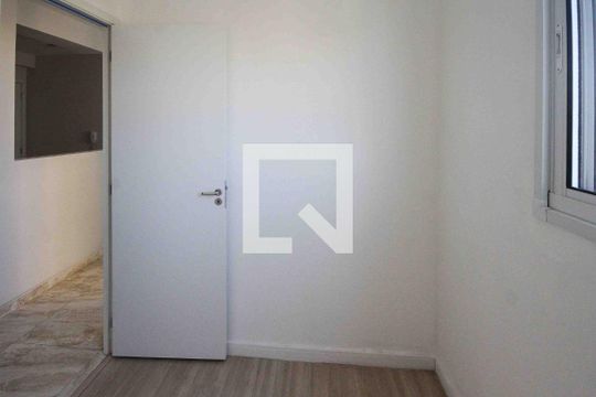 Quarto de apartamento para alugar com 2 quartos, 40m² em Jardim Adutora, São Paulo