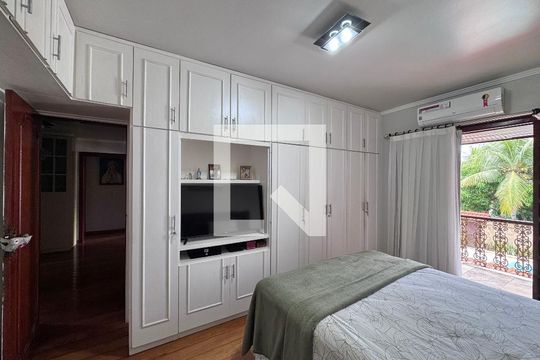 Suíte 1 de casa de condomínio à venda com 4 quartos, 562m² em Barra da Tijuca, Rio de Janeiro