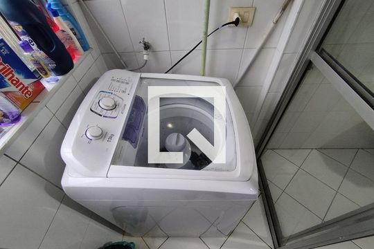 Apartamento à venda com 2 quartos, 57m² em Vila das Merces, São Paulo