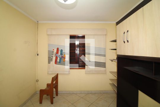 Quarto 3 de casa à venda com 3 quartos, 190m² em Jardim Centenario, São Paulo