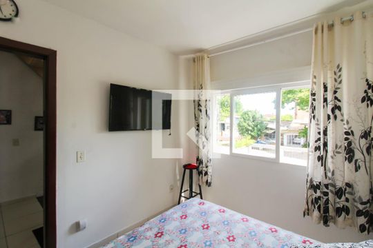 Casa de Condomínio à venda com 3 quartos, 79m² em Niterói, Canoas