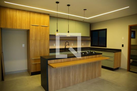 Sala/Cozinha - Living  de casa para alugar com 3 quartos, 156m² em Vila Dusi, São Bernardo do Campo