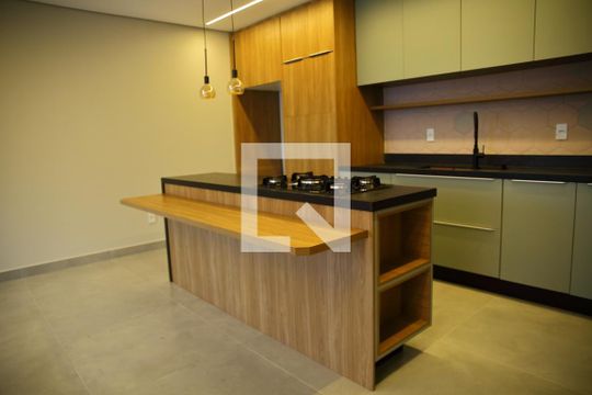 Sala/Cozinha - Living  de casa para alugar com 3 quartos, 156m² em Vila Dusi, São Bernardo do Campo