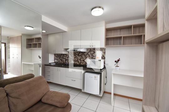 Studio de apartamento para alugar com 1 quarto, 39m² em Centro, Curitiba