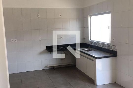 Casa para alugar com 3 quartos, 260m² em Fundinho, Uberlândia