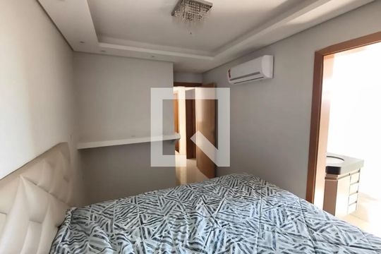Quarto 2 de apartamento para alugar com 2 quartos, 92m² em Santa Mônica, Uberlândia