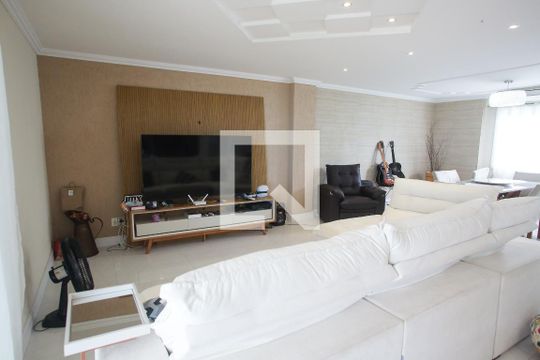 Sala de Estar de casa de condomínio para alugar com 4 quartos, 600m² em Jacarepaguá, Rio de Janeiro