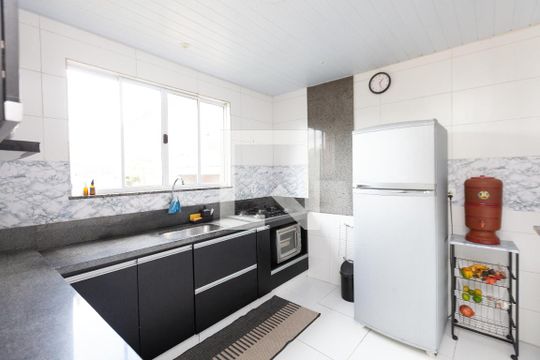 Casa para alugar com 2 quartos, 453m² em Milionários, Belo Horizonte