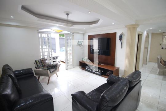 Sala de casa à venda com 4 quartos, 314m² em Santa Helena, Belo Horizonte